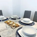 Boutique Townhouse - Sleeps Up To 8 - Perfect For Families & Groups! Bristol