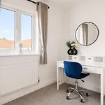 公寓 Boutique Townhouse - Sleeps Up To 8 - Perfect For Families & Groups! 布里斯托
