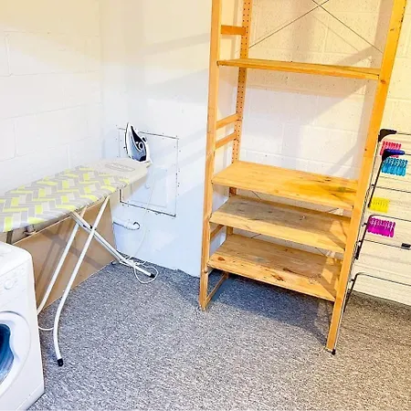 Boutique Townhouse - Sleeps Up To 8 - Perfect For Families & Groups! Bristol
