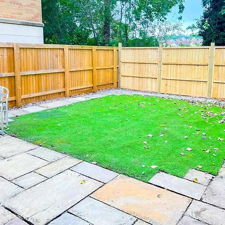 Boutique Townhouse - Sleeps Up To 8 - Perfect For Families & Groups! * Bristol