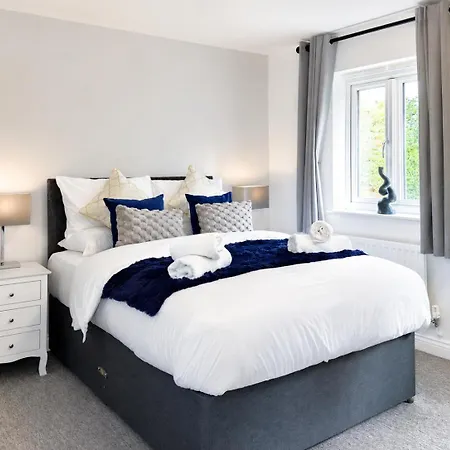 公寓 Boutique Townhouse - Sleeps Up To 8 - Perfect For Families & Groups! *