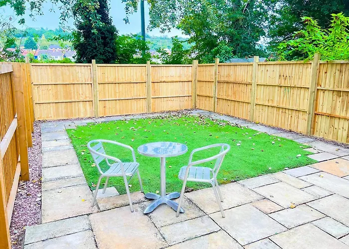 Boutique Townhouse - Sleeps Up To 8 - Perfect For Families & Groups! Apartment *