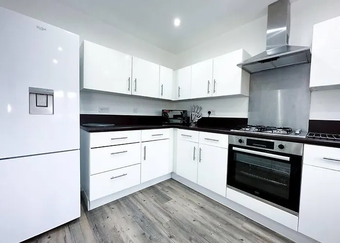 Apartment Boutique Townhouse - Sleeps Up To 8 - Perfect For Families & Groups!