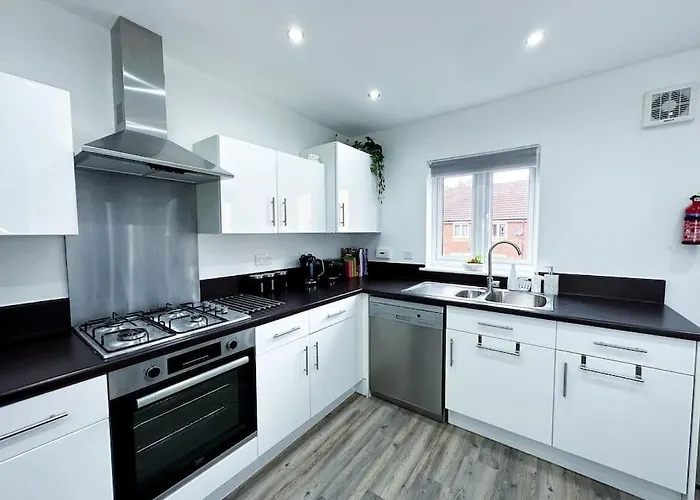 Boutique Townhouse - Sleeps Up To 8 - Perfect For Families & Groups! Apartment Bristol