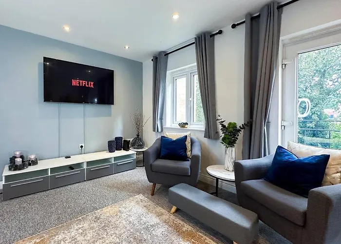 Boutique Townhouse - Sleeps Up To 8 - Perfect For Families & Groups! Apartment *